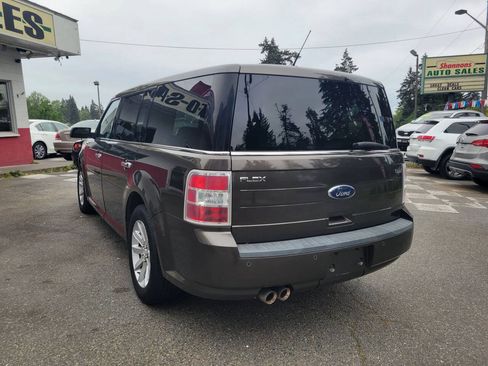 Used 2011 Ford Flex SEL FWD image 5