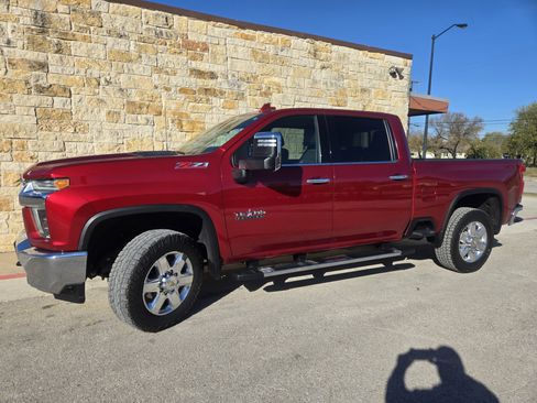 Used 2021 Chevrolet Silverado 2500 LTZ w/ LTZ Premium Texas Edition image 2