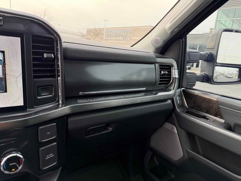 Used 2024 Ford F350 Lariat w/ Lariat Ultimate Package image 23