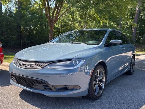 Used 2015 Chrysler 200 S w/ Navigation & Sound Group I FWD image 1