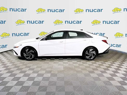 Certified 2025 Hyundai Elantra Sport FWD image 4
