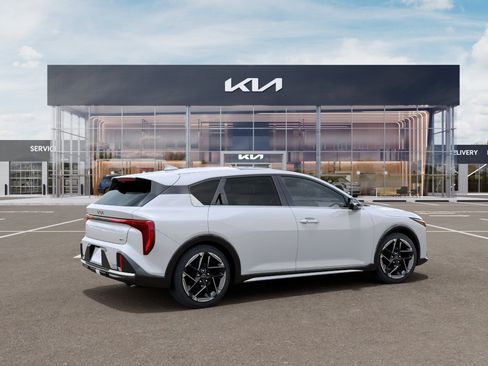 New 2026 Kia K4 GT-Line Turbo FWD image 6