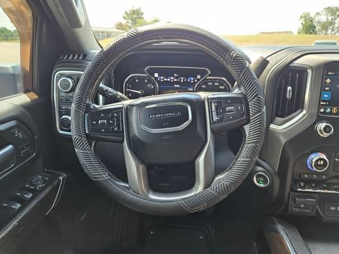 Used 2021 GMC Sierra 3500 Denali w/ Denali Black Diamond Edition AWD/4WD image 14