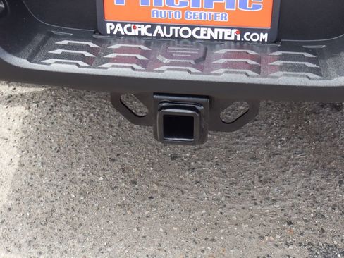 Used 2019 Toyota Tacoma TRD Off-Road AWD/4WD image 50
