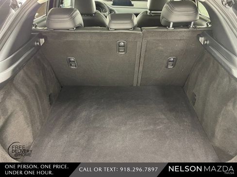 Used 2025 MAZDA CX-30 AWD 2.5 S w/ Preferred Package image 36