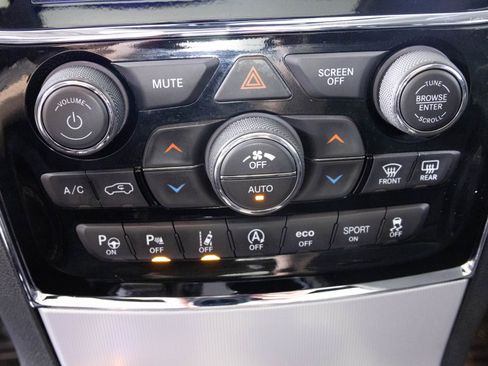 Used 2020 Jeep Grand Cherokee Summit image 25