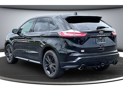Used 2021 Ford Edge ST-Line w/ Class II Trailer Tow Package AWD/4WD image 18