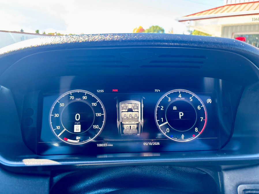 Used 2018 Land Rover Discovery HSE AWD/4WD image 23
