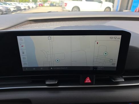 Used 2025 Kia Carnival SX FWD image 24