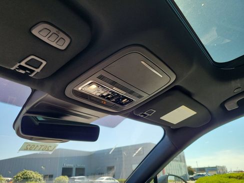 New 2026 Lincoln Nautilus Reserve AWD/4WD image 30