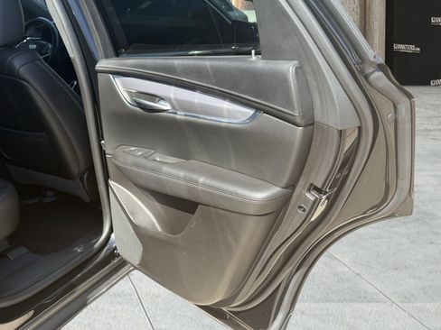 Used 2023 Cadillac XT5 Luxury image 41