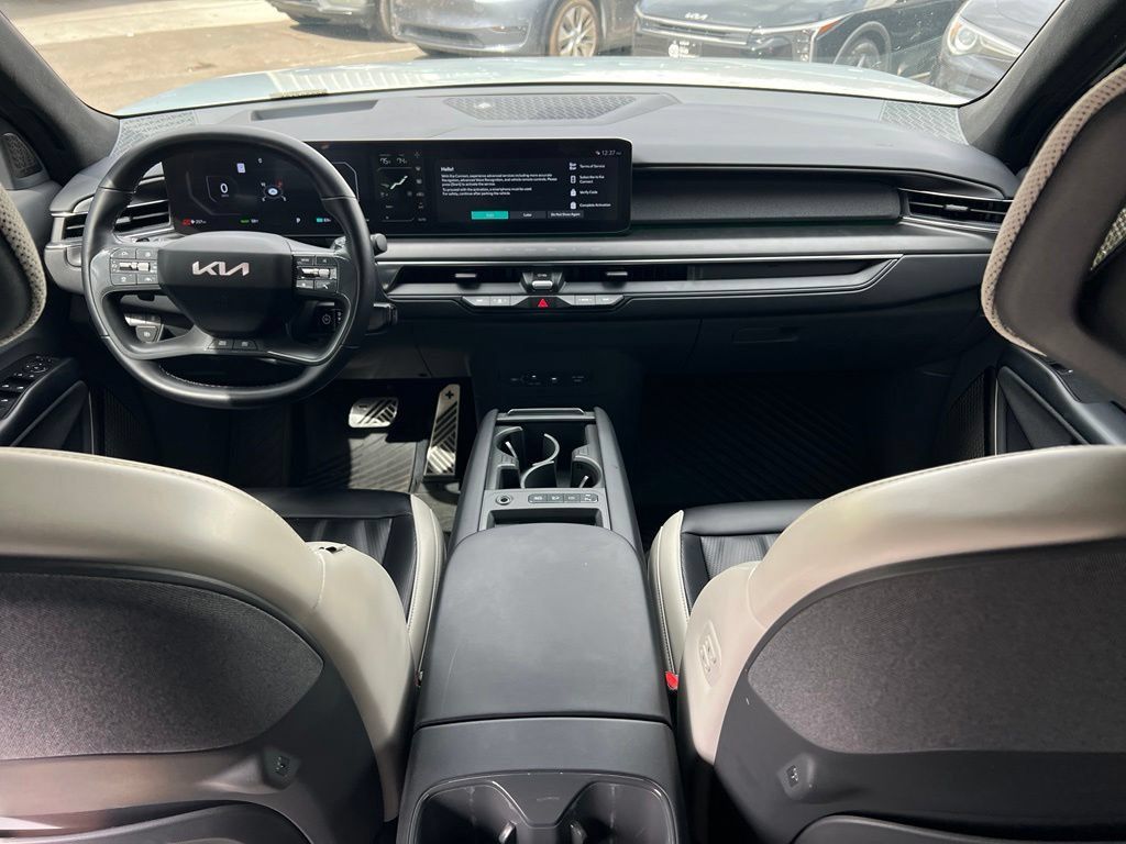 Certified 2024 Kia EV9 GT-Line AWD/4WD image 14