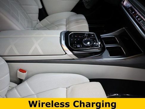 Used 2024 BMW 760i xDrive w/ Executive Package AWD/4WD image 44