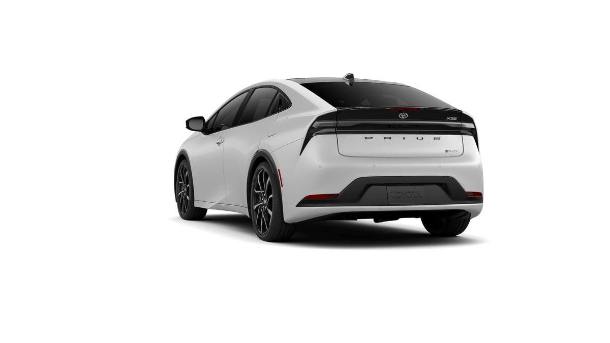 New 2026 Toyota Prius Plug-In Hybrid FWD image 39