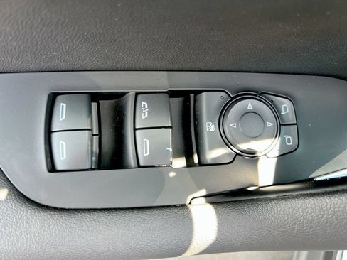 Used 2019 Chevrolet Blazer Premier w/ Sun and Wheels Package AWD/4WD image 20