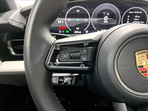 Used 2025 Porsche Taycan image 22