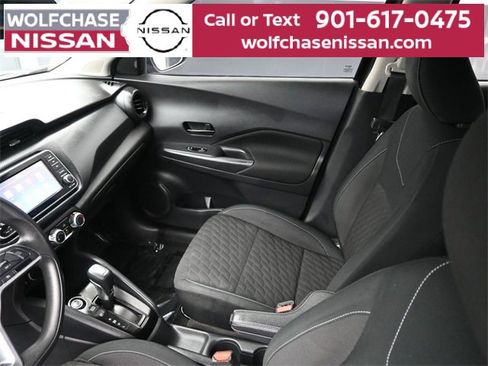 Used 2022 Nissan Kicks S image 17