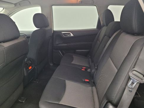 Used 2017 Nissan Pathfinder SV w/ Trailer Tow Package image 18