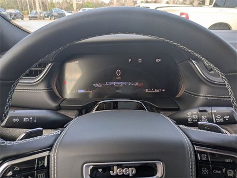 New 2025 Jeep Grand Cherokee Overland w/ Adv Protech Group III image 30