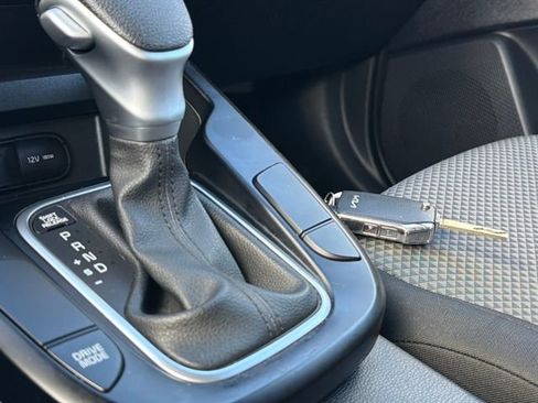 Used 2023 Kia Soul LX w/ LX Technology Package image 27