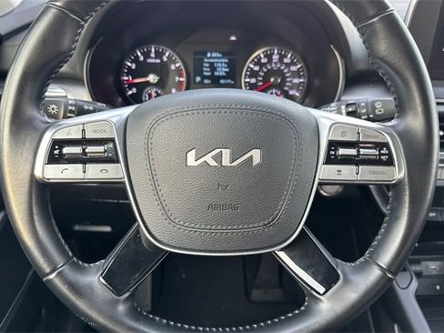 Used 2022 Kia Telluride S image 25