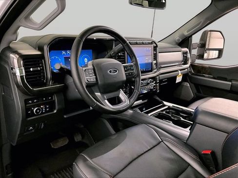 Used 2024 Ford F250 Lariat w/ Lariat Ultimate Package AWD/4WD image 12