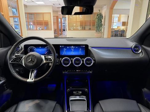 Used 2025 Mercedes-Benz GLA 250 image 10