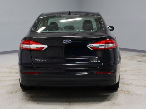 Certified 2019 Ford Fusion SE image 8