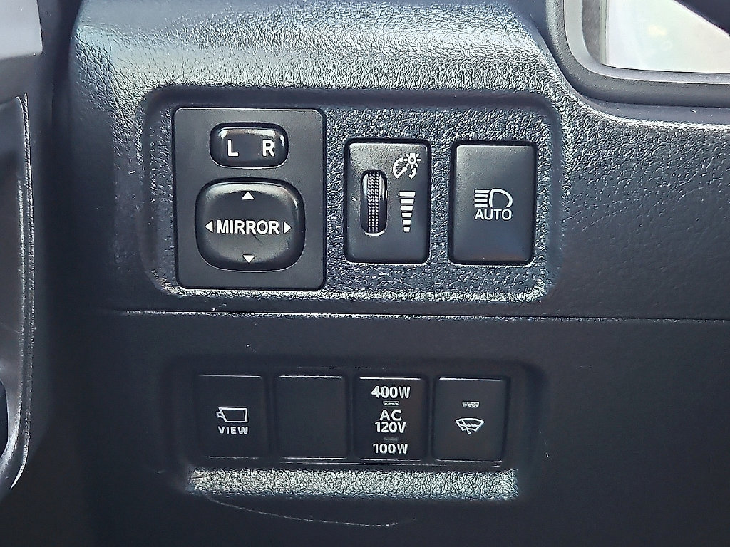Used 2024 Toyota 4Runner Limited AWD/4WD image 23