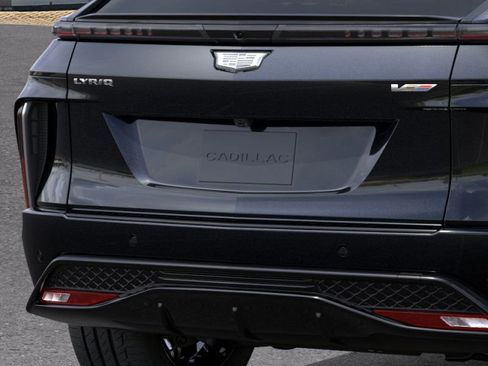 New 2026 Cadillac Lyriq V w/ LPO, Floor Liner Package image 38