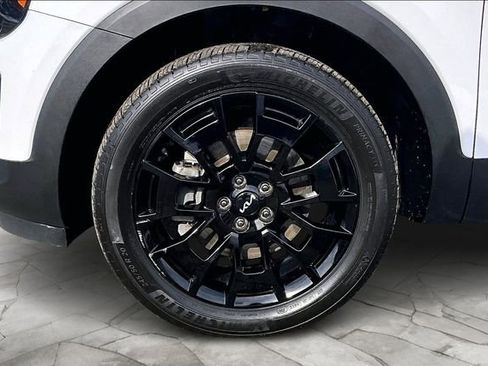 Used 2022 Kia Telluride SX w/ Nightfall Edition Package image 8