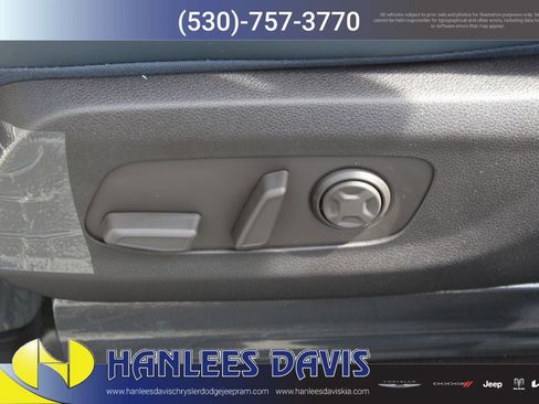 New 2026 Kia Carnival EX image 14