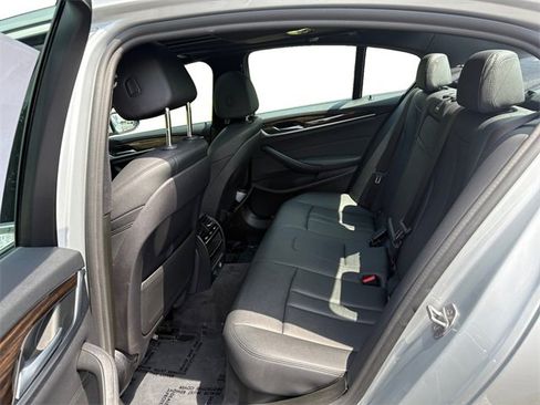 Used 2019 BMW 530i w/ Convenience Package image 10