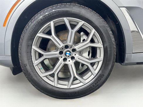 Used 2023 BMW X7 xDrive40i image 12