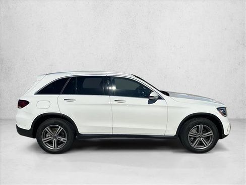Used 2021 Mercedes-Benz GLC 300 4MATIC image 4