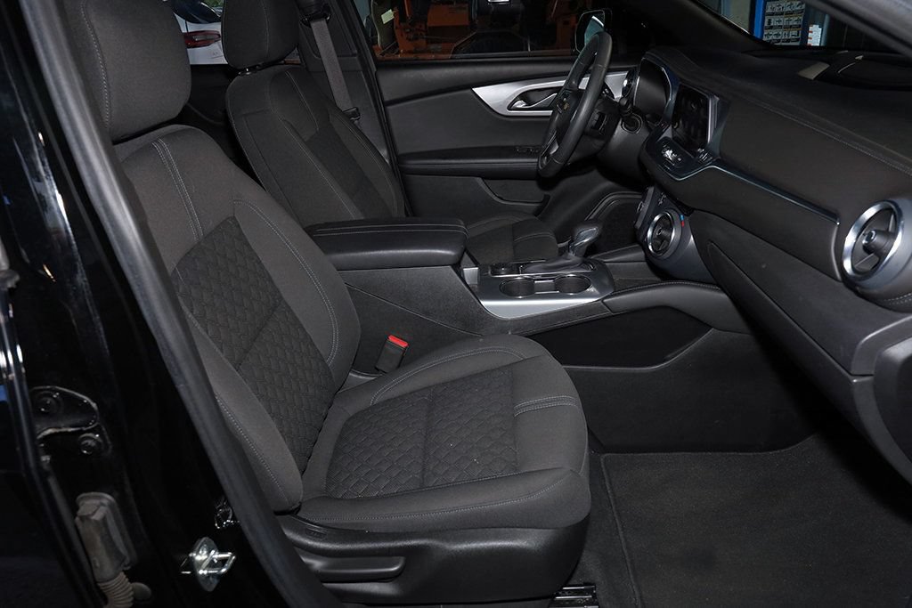 Used 2022 Chevrolet Blazer LT FWD image 12