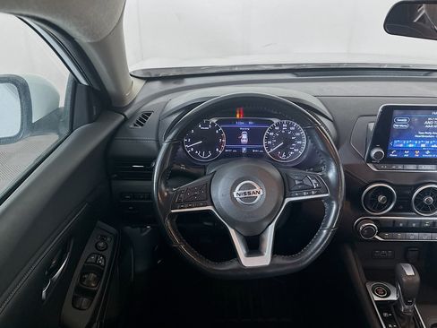 Used 2022 Nissan Sentra SV image 18
