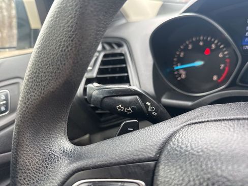 Used 2017 Ford Escape SE image 20