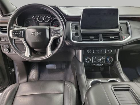 Used 2021 Chevrolet Tahoe Z71 w/ Luxury Package AWD/4WD image 6
