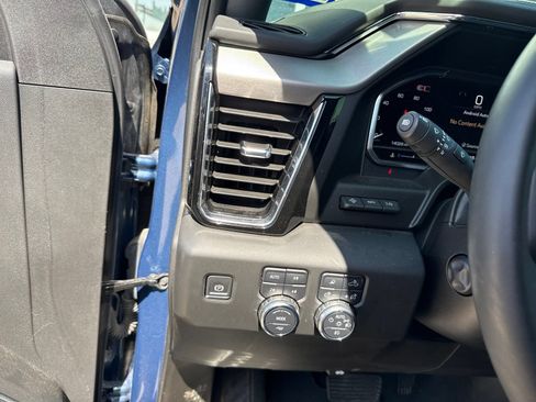 Used 2025 GMC Sierra 1500 Denali w/ Technology Package AWD/4WD image 18