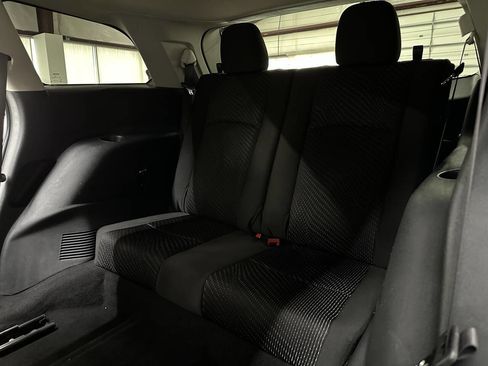 Used 2019 Dodge Journey SE w/ Premium Group image 14
