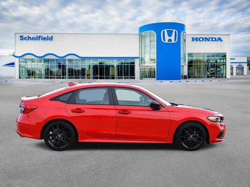 Used 2024 Honda Civic Sport image 2