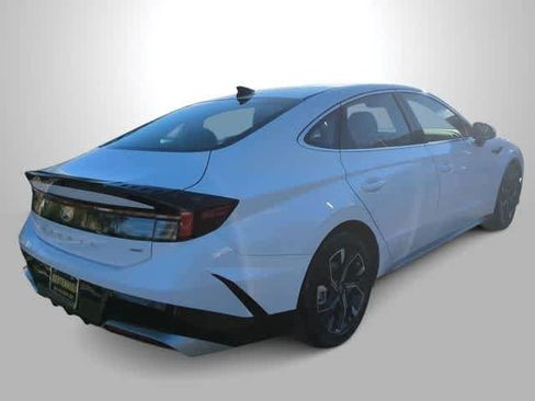 Certified 2025 Hyundai Sonata SEL image 8