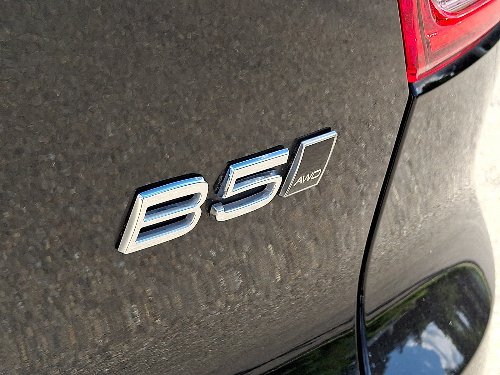 Used 2024 Volvo XC40 B5 Plus w/ Protection Package Premier AWD/4WD image 33
