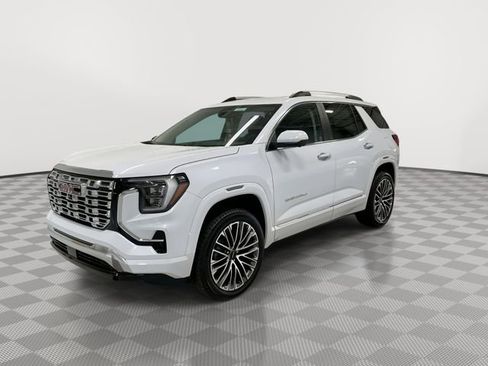 New 2026 GMC Terrain Denali w/ LPO, Floor Liner Package image 5