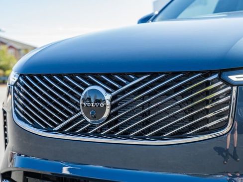 New 2026 Volvo XC90 B6 Plus w/ Protection Package Premier image 12