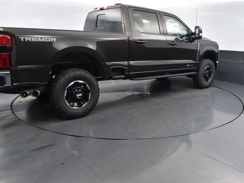 New 2025 Ford F350 Lariat w/ Lariat Ultimate Package image 4