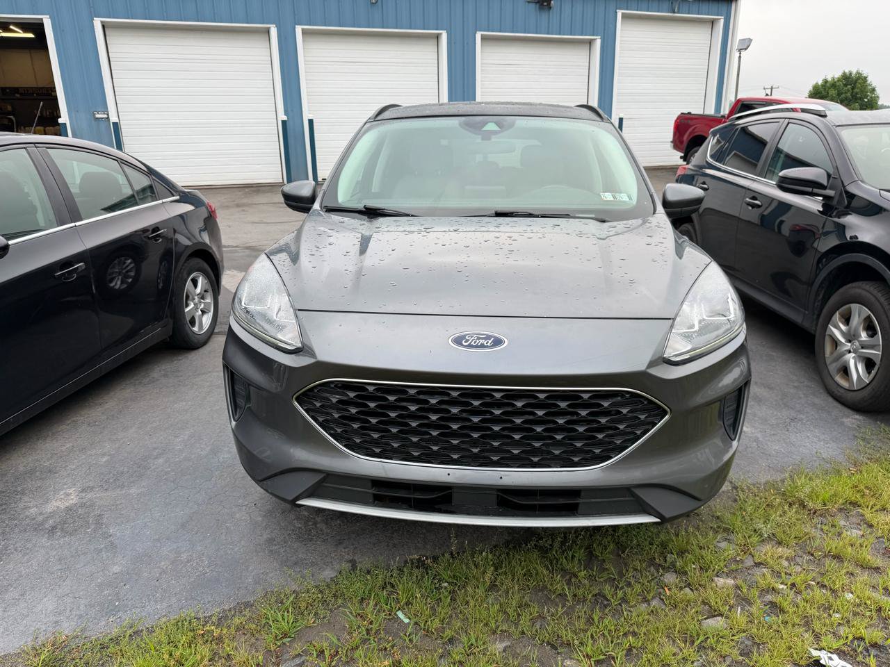 Used 2021 Ford Escape SE w/ Convenience Package AWD/4WD image 2