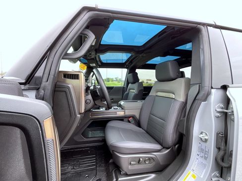 Certified 2025 GMC Hummer EV 3X w/ Battery Pack, 24 Module Pack AWD/4WD image 12