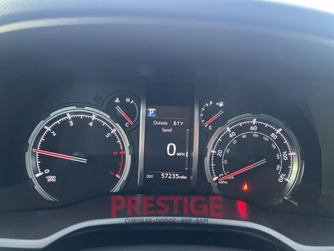 Used 2020 Toyota 4Runner TRD Off-Road Premium AWD/4WD image 36